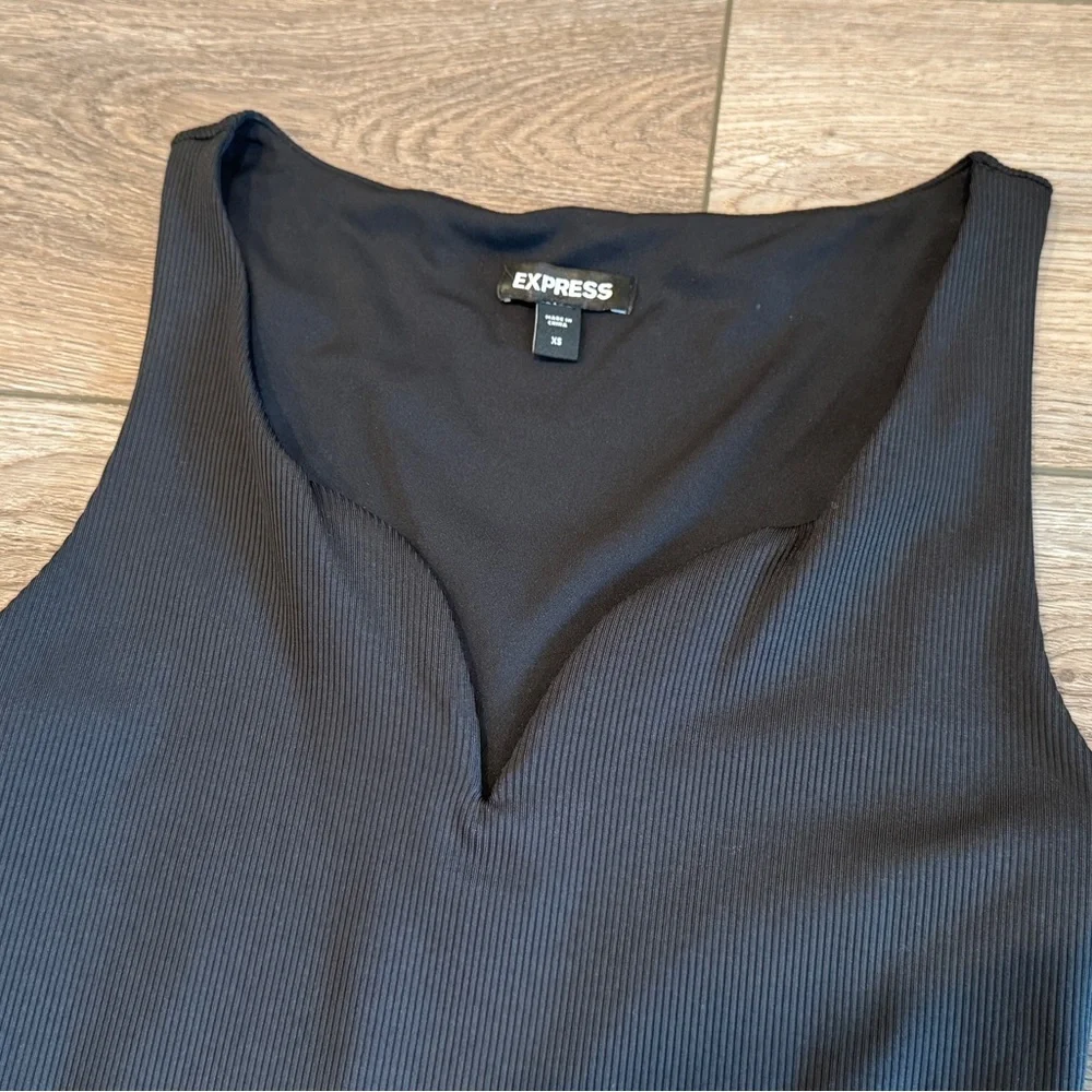 Express Body Contour Ribbed V-Wire Ruffle Mini Dress - Picture 9 of 11